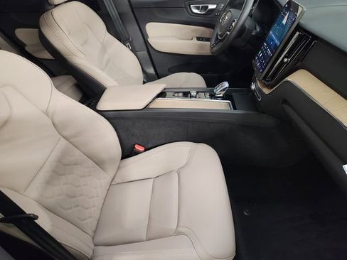 New 2026 Volvo XC60 B5 Plus w/ Protection Package Premier image 3