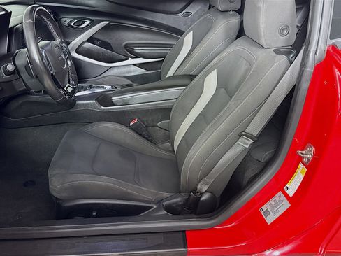 Used 2021 Chevrolet Camaro LT RWD image 21