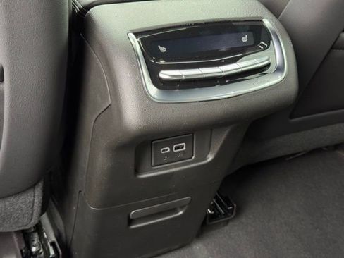 New 2025 Cadillac XT6 Sport w/ Technology Package image 37