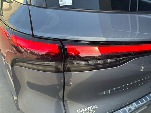 Used 2023 INFINITI QX60 Sensory w/ Vision Package image 28