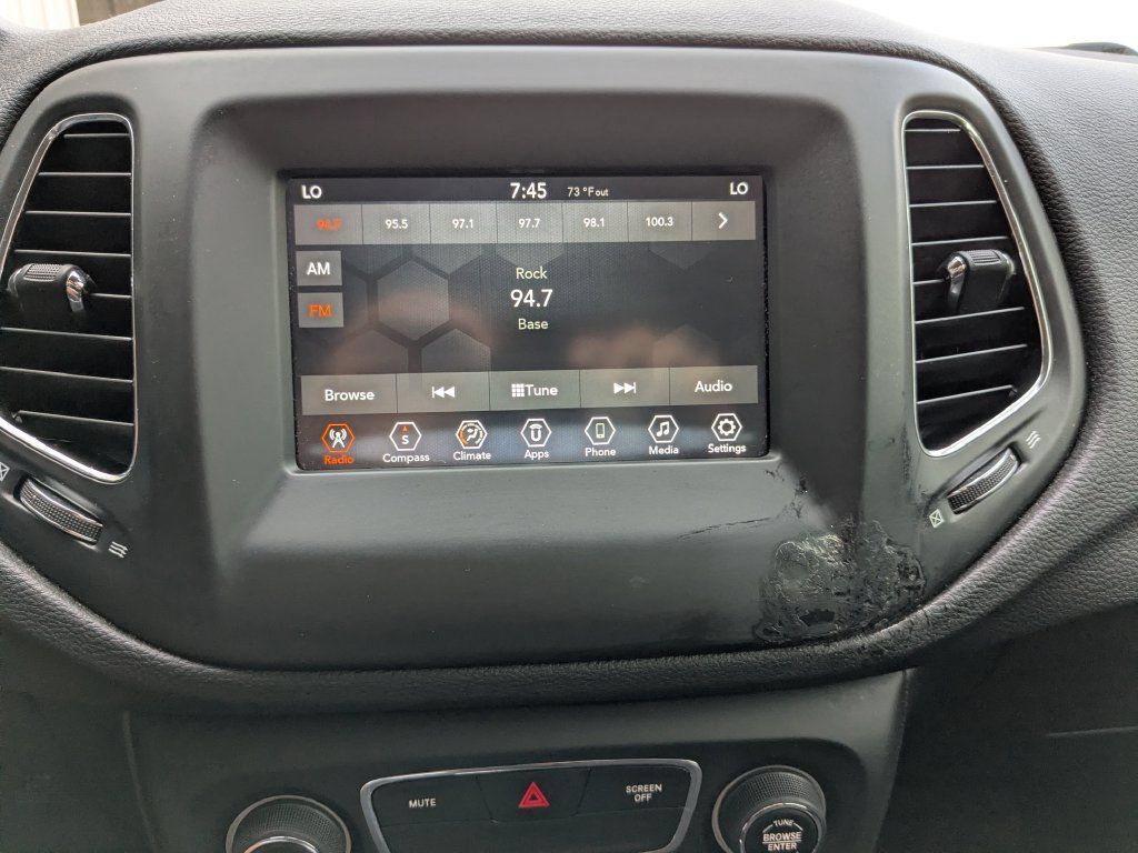 Used 2020 Jeep Compass Sport AWD/4WD image 19