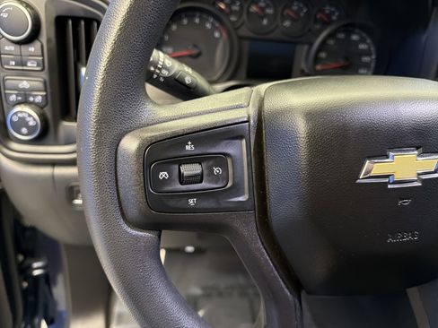 Used 2021 Chevrolet Silverado 1500 Custom AWD/4WD image 15