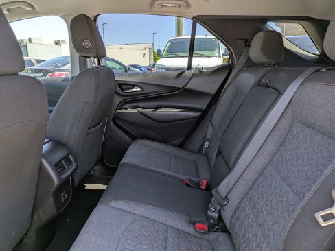 Used 2022 Chevrolet Equinox LT AWD/4WD image 15