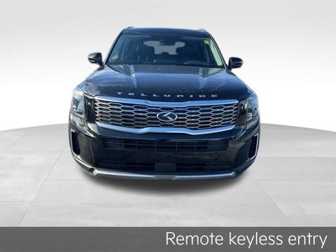 Certified 2021 Kia Telluride S image 3