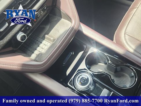 Used 2025 Ford Explorer Platinum w/ LUX Leather Package AWD/4WD image 15
