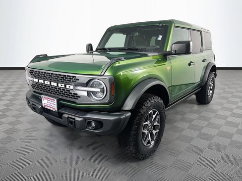 Used 2025 Ford Bronco Badlands AWD/4WD image 3