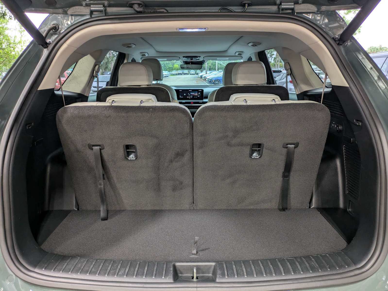 Certified 2025 Kia Sorento EX w/ EX Panoramic Sunroof Package FWD image 9