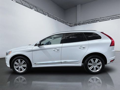 Used 2017 Volvo XC60 T5 Inscription w/ Preferred Option Package AWD/4WD image 3