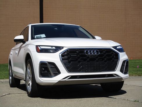 Used 2023 Audi Q5 2.0T Premium Plus w/ Premium Plus Package AWD/4WD image 10