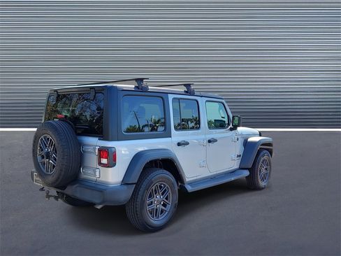 Used 2024 Jeep Wrangler Sport S image 3
