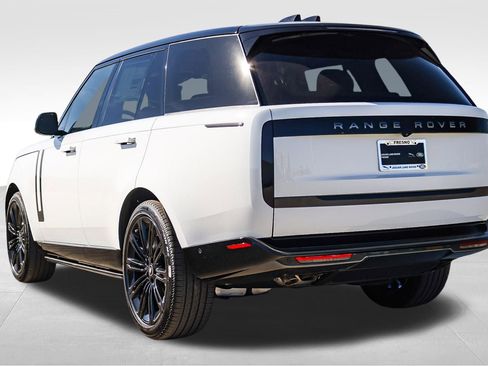New 2025 Land Rover Range Rover SE image 32
