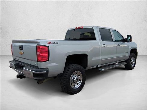 Used 2018 Chevrolet Silverado 2500 LT image 5