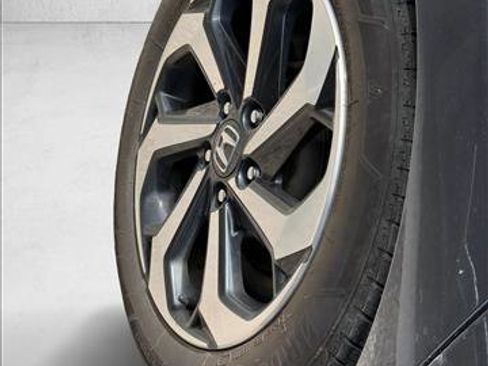 Used 2017 Honda Accord EX-L image 7