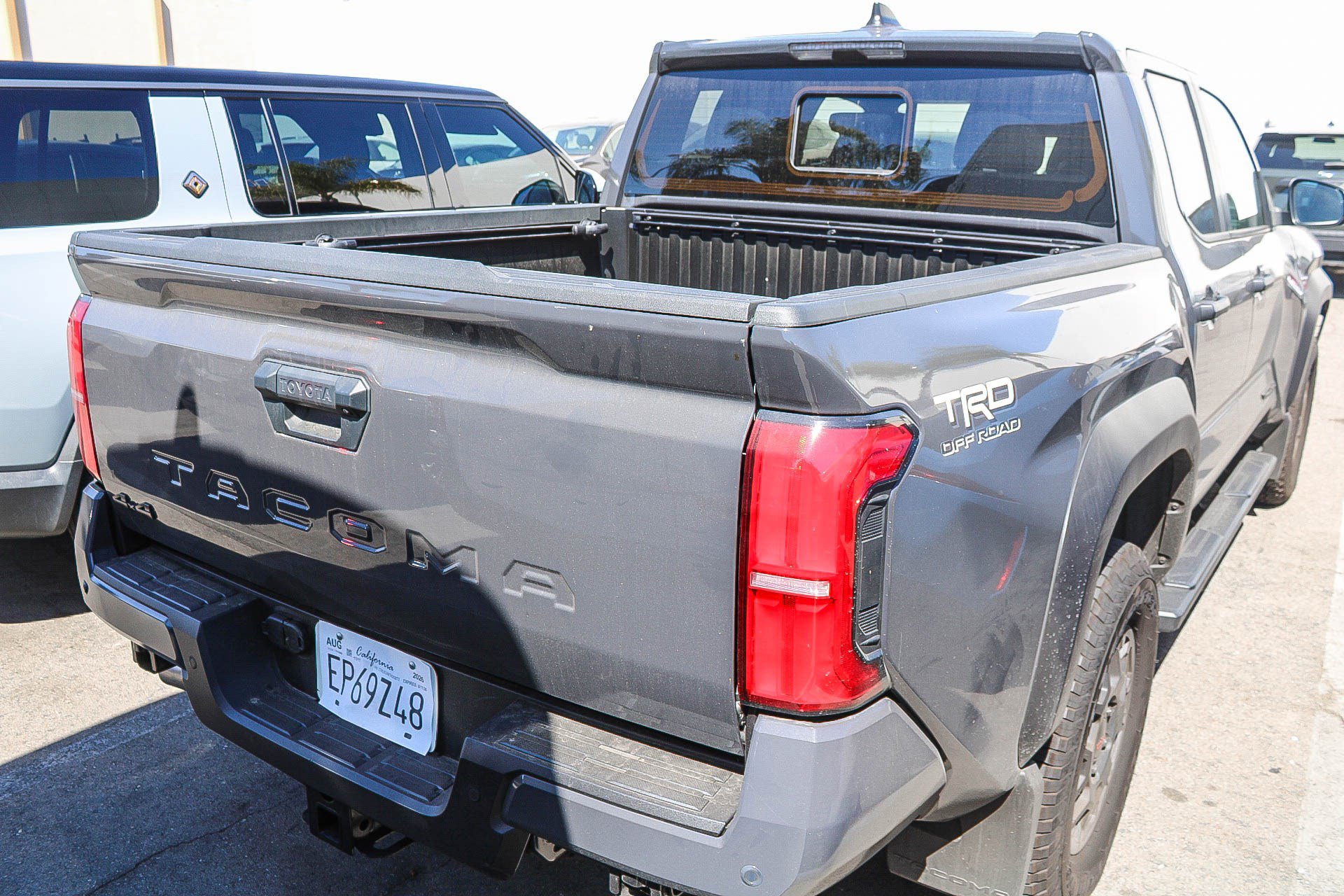 Certified 2026 Toyota Tacoma TRD Off-Road w/ TRD Off Road Upgrade Package AWD/4WD image 7