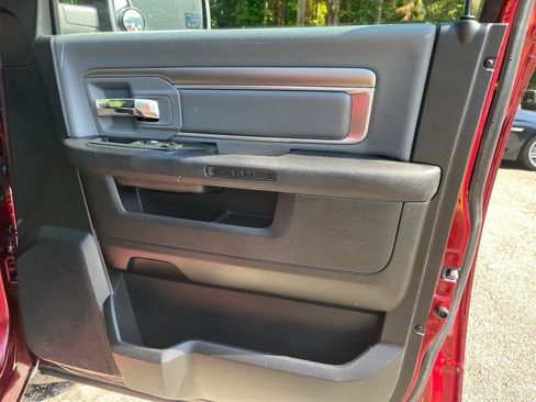 Used 2021 RAM 1500 Classic SLT RWD image 30
