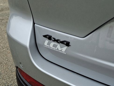 New 2025 Jeep Grand Cherokee Altitude image 11