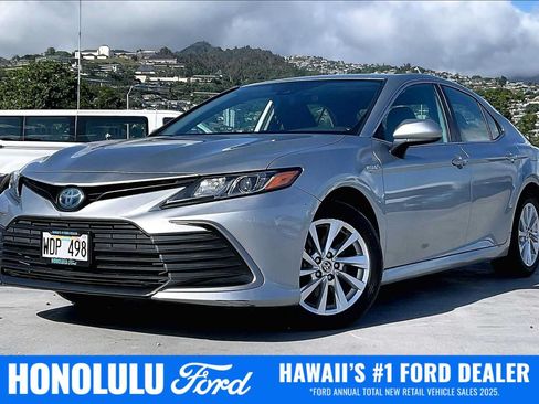 Used 2021 Toyota Camry LE FWD image 1