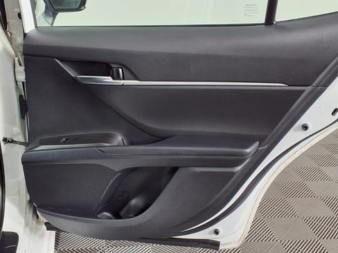 Used 2023 Toyota Camry SE w/ Convenience Package FWD image 10