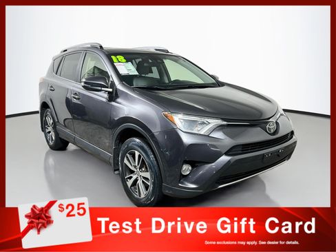 Used 2018 Toyota RAV4 XLE AWD/4WD image 1