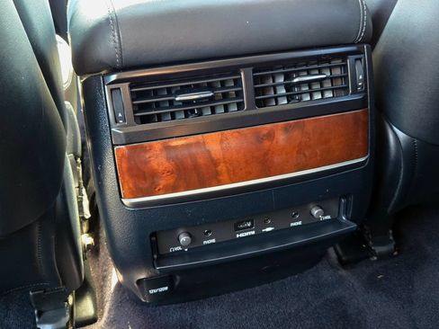 Used 2017 Lexus LX 570 4WD image 32