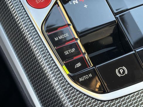 Used 2022 BMW M4 xDrive Competition w/ M Carbon Exterior Package image 21