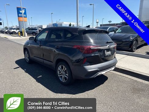 Used 2021 Kia Seltos LX AWD/4WD image 9