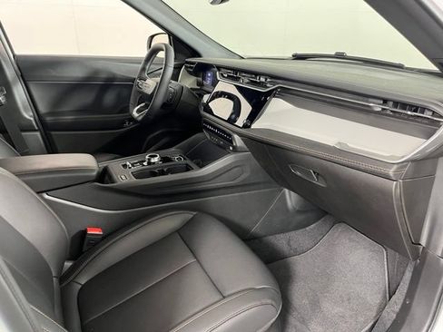 Used 2026 Jeep Cherokee Limited AWD/4WD image 44
