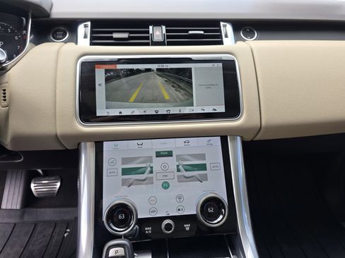 Certified 2022 Land Rover Range Rover Sport HSE Silver Edition image 20