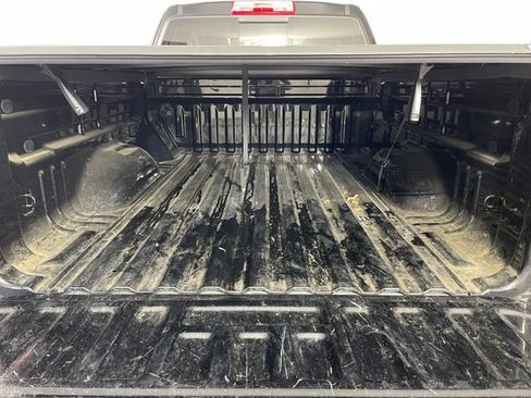 Used 2018 Chevrolet Colorado Z71 AWD/4WD image 17