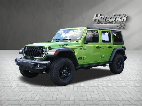Used 2025 Jeep Wrangler Unlimited Sport AWD/4WD image 5