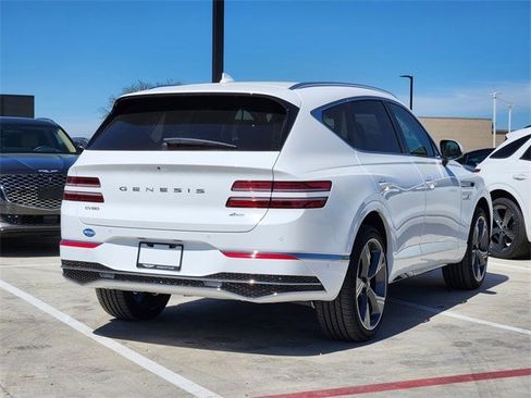 Used 2025 Genesis GV80 2.5T Prestige image 3