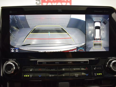 Used 2022 Toyota Highlander Limited image 23