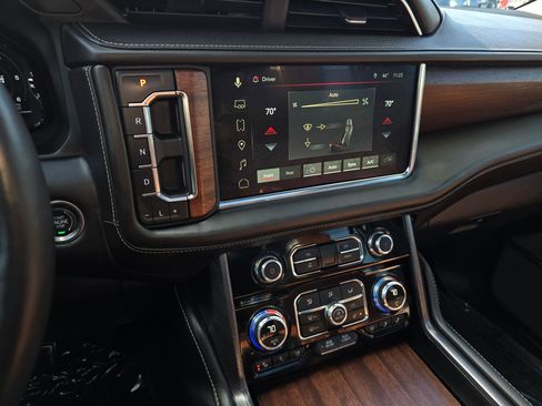 Used 2023 GMC Yukon Denali Ultimate image 33