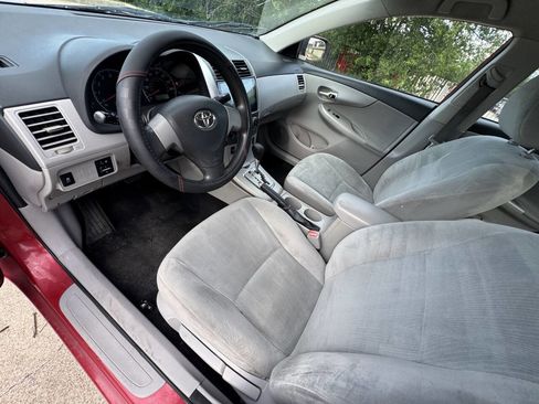 Used 2011 Toyota Corolla LE FWD image 10