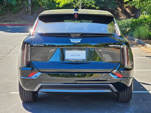 New 2026 Cadillac Optiq Sport 1 AWD/4WD image 4