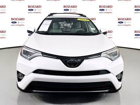 Used 2018 Toyota RAV4 Limited image 2
