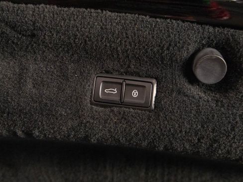 Used 2021 Bentley Continental GT image 25