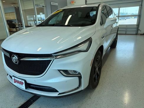 Used 2023 Buick Enclave Essence w/ Experience Buick Package AWD/4WD image 6