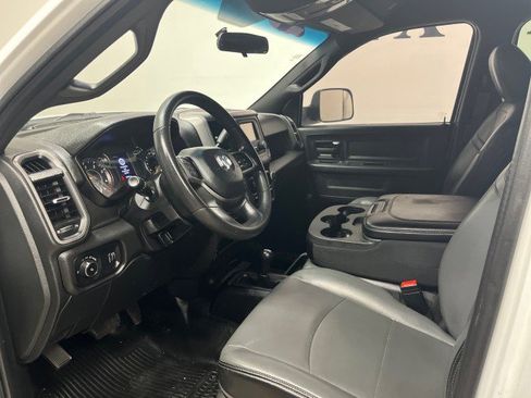 Used 2022 RAM 3500 Tradesman w/ Chrome Appearance Group AWD/4WD image 30