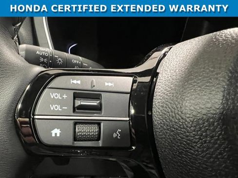 Used 2025 Honda Pilot EX-L image 18
