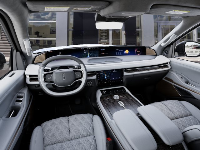 New 2027 Lincoln Navigator Black Label w/ Black Label Special Edition AWD/4WD image 9