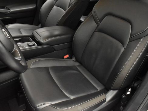 Used 2025 Nissan Pathfinder SL AWD/4WD image 13