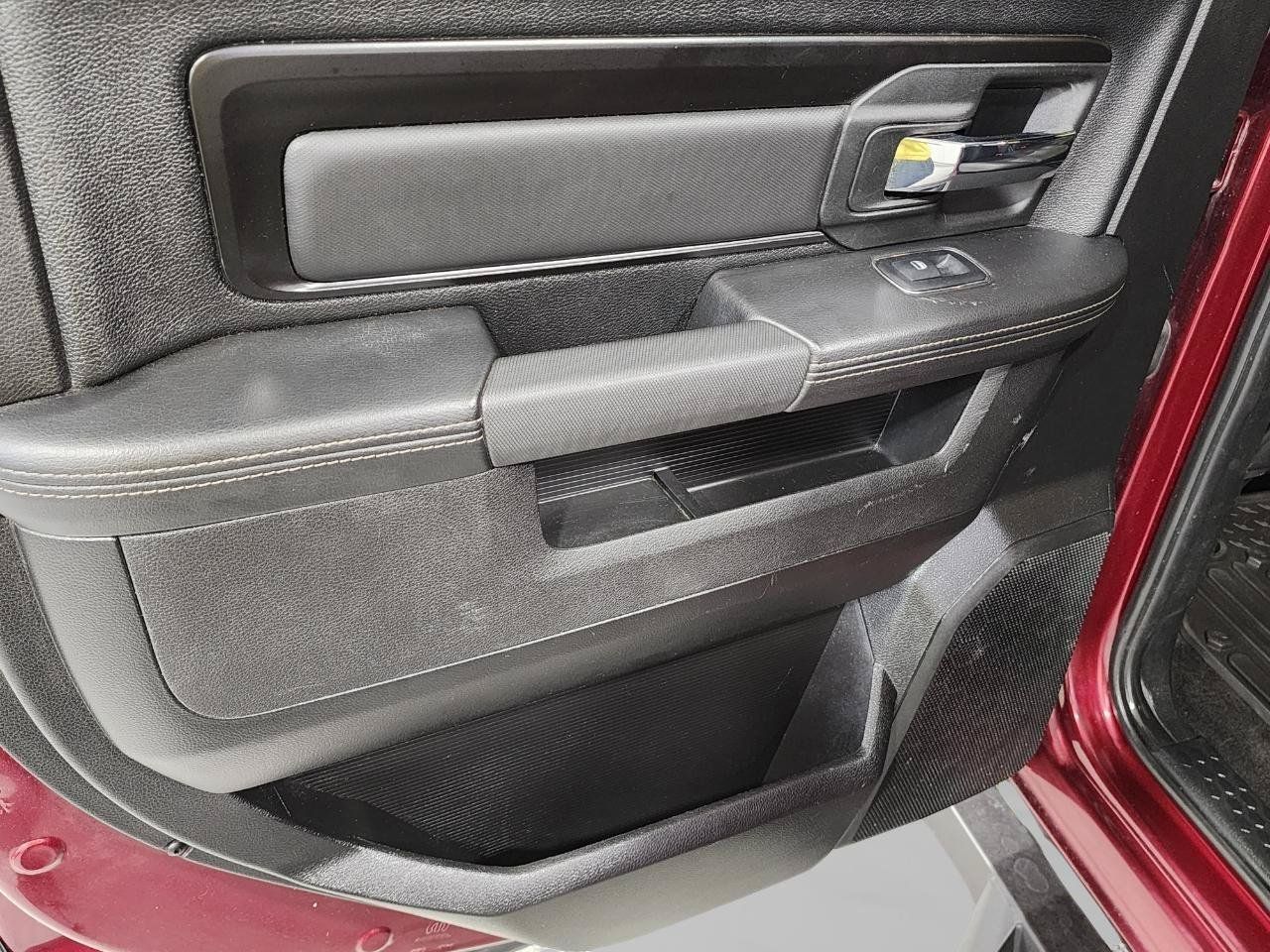 Used 2017 RAM 1500 Rebel w/ Luxury Group AWD/4WD image 32