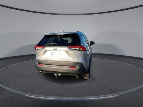 Used 2023 Toyota RAV4 XLE Premium AWD/4WD image 8