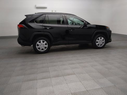 Used 2021 Toyota RAV4 LE w/ Carpet Mat Package (TMS) AWD/4WD image 10