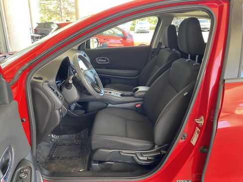 Used 2017 Honda HR-V EX image 33