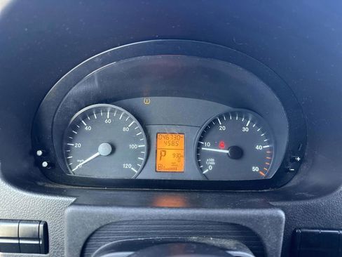 Used 2018 Mercedes-Benz Sprinter 144 Cargo image 18