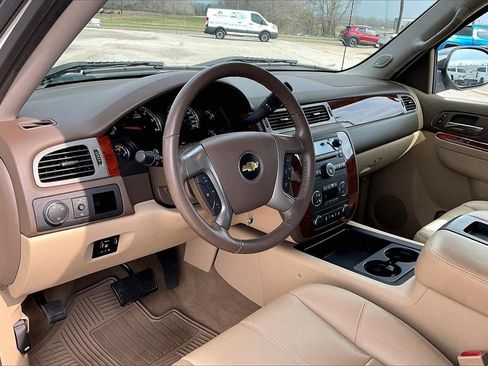 Used 2013 Chevrolet Silverado 1500 LTZ w/ LTZ White Diamond Edition image 13