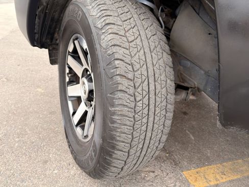 Used 2015 Toyota Tacoma 4x4 Access Cab V6 image 27