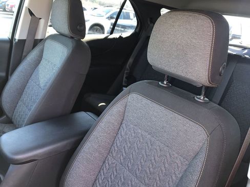 Used 2023 Chevrolet Equinox LT FWD image 11